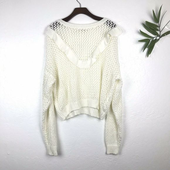 Live To Be Spoiled  Crochet Sweater Size XL Beige - Picture 1 of 4